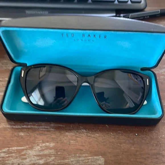 Ted Baker London | Accessories | Ted Baker B666 Black And  display picture 3